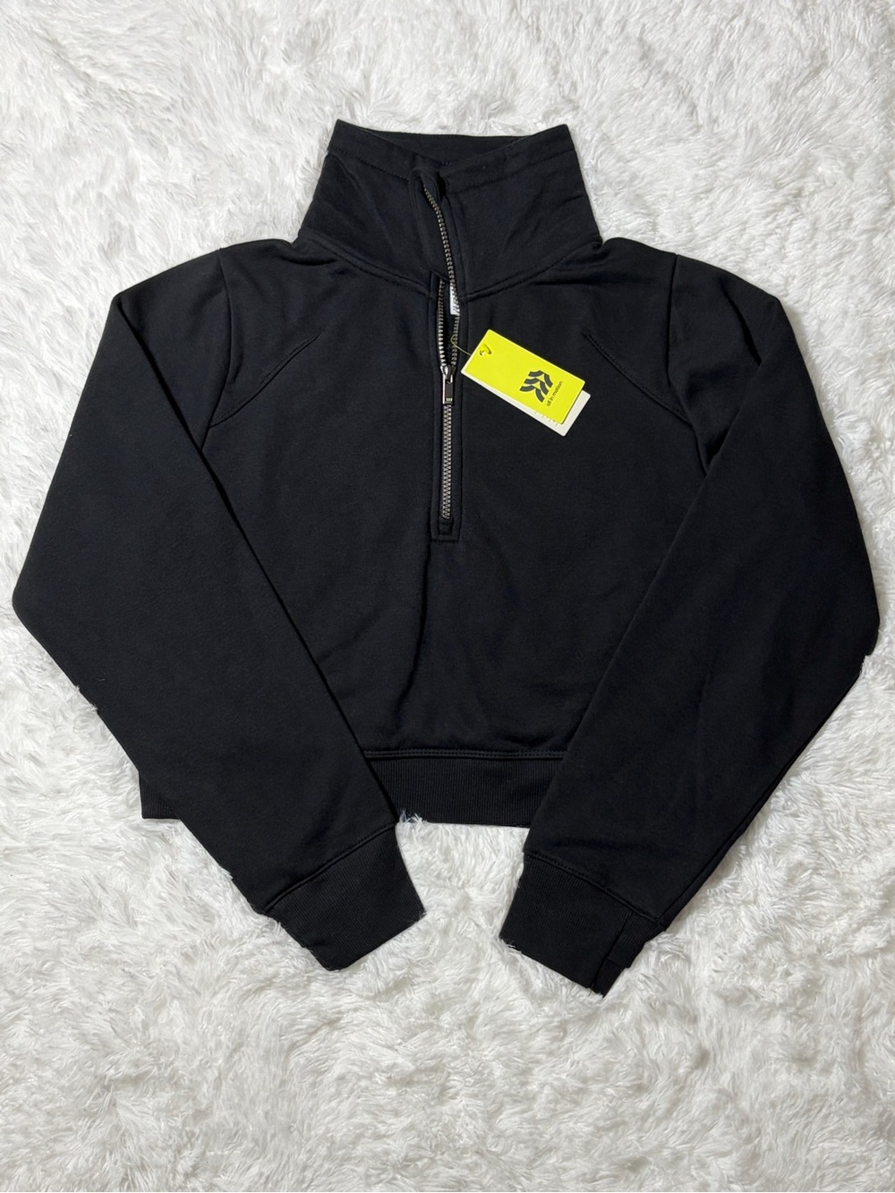 All In Motion 1/2 Zip Pullover Slightly Cropped - Size S - Picture 2 of 7